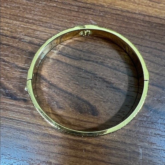 Kate Spade Hole Punch Pave Hinge Bangle Bracelet Gold Tone - Picture 8 of 10